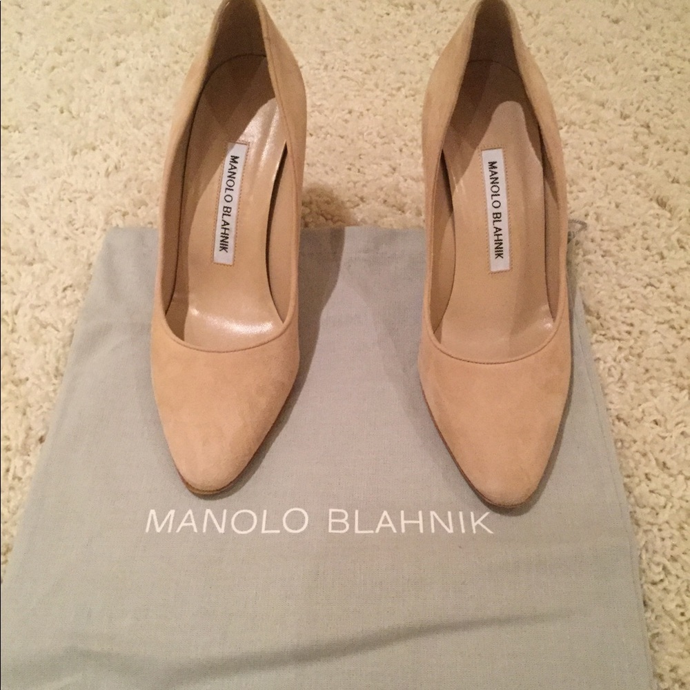 Manolo Blahnik beige suede heels